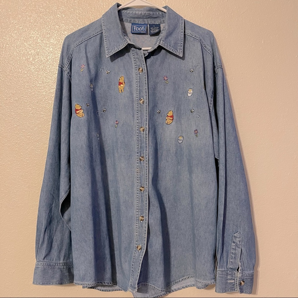 Vintage Y2K Winnie the Pooh button up long sleeve 100% cotton blouse